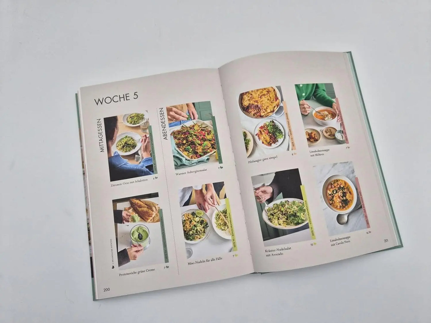 Deliciously Ella – QUICK WINS, Healthy Cooking für Vielbeschäftigte | 75 brandneue Rezepte und 8 Wochenpläne der Queen des Veganismus Berlin Verlag