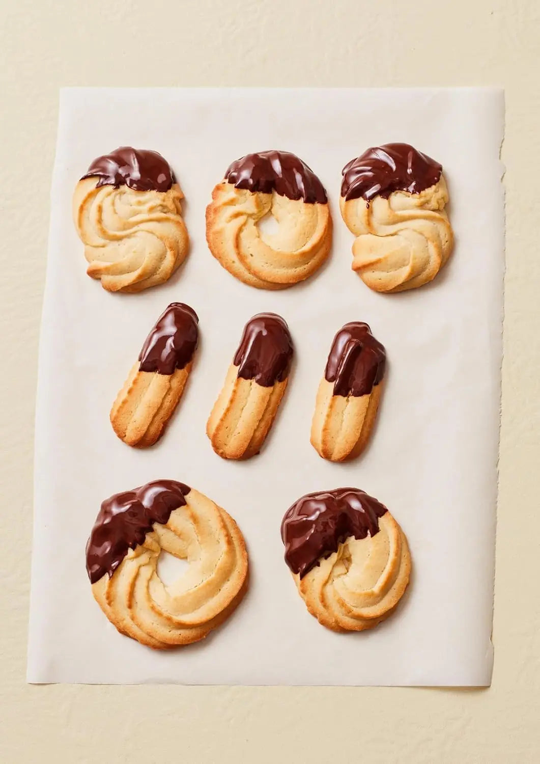 Crumbs - Cookies and Sweets from around the World Phaidon