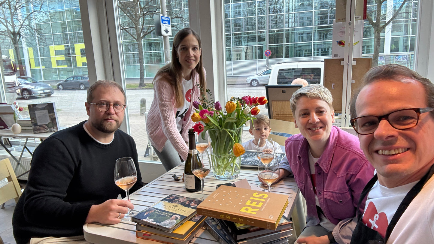 Ticket für Sonntag, 05. Oktober 2025 - Bubbles, Food & Friends von 12 bis 18 Uhr