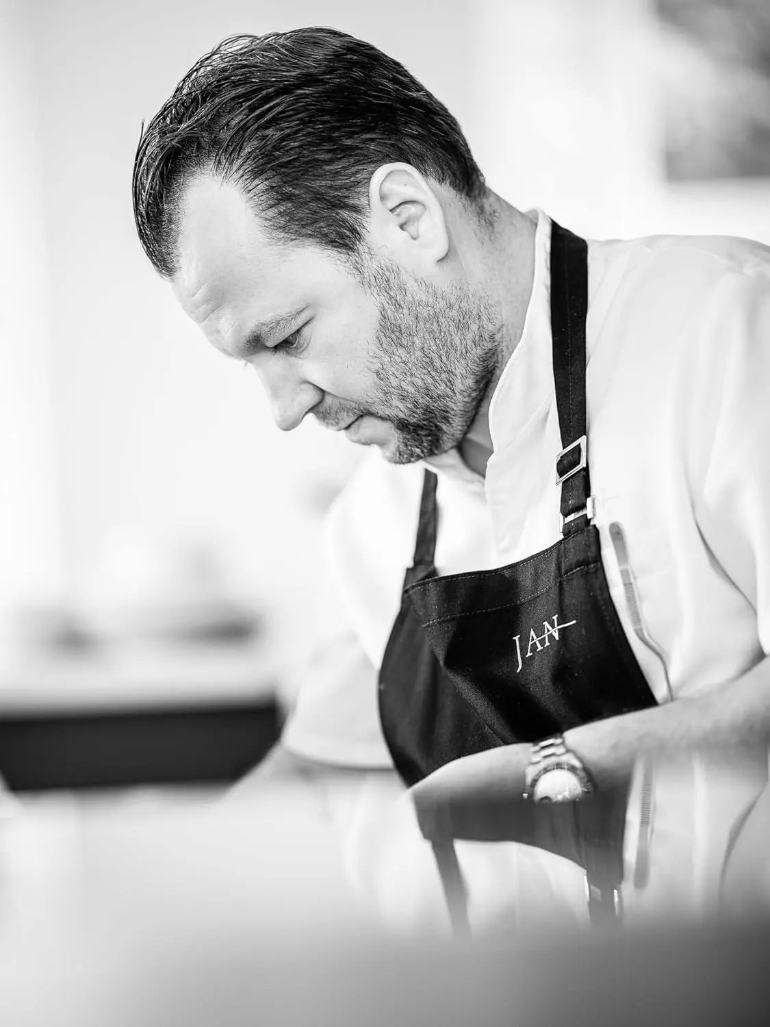 JAN: Bitte & Danke: Bitte & Danke. Die Kochkunst und Denkwelt von Sternekoch Jan Hartwig. Mit mehr als 60 neuen exzellenten Rezept-Kreationen.
