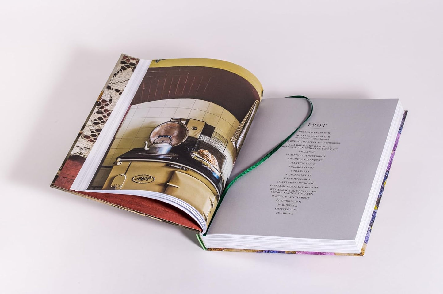 Das Irland Backbuch, Von Soda Bread und Barmbrack bis Cheese Cake und Cinnamon Rolls – traditionelles irisches Backerbe und moderne Kreationen in 90 Rezepten. Mit mehr als 140 stimmungsvollen Fotografien