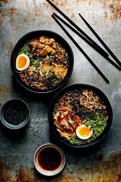 Ramen - Japanische Nudelsuppen für jeden Tag Hölker Verlag